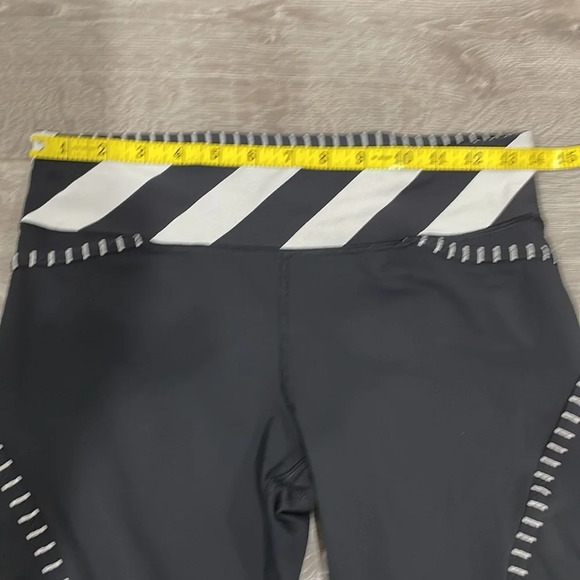 Lululemon Crop Legging Mesh Knee Black with White Striped Details 6 - Picture 10 of 16